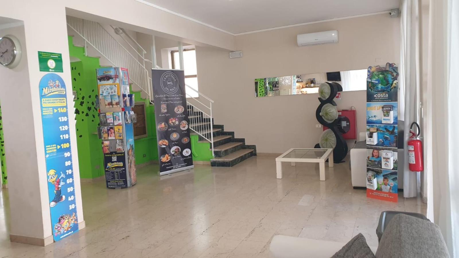 ריצ'יונה Hotel Cimarosa מראה חיצוני תמונה