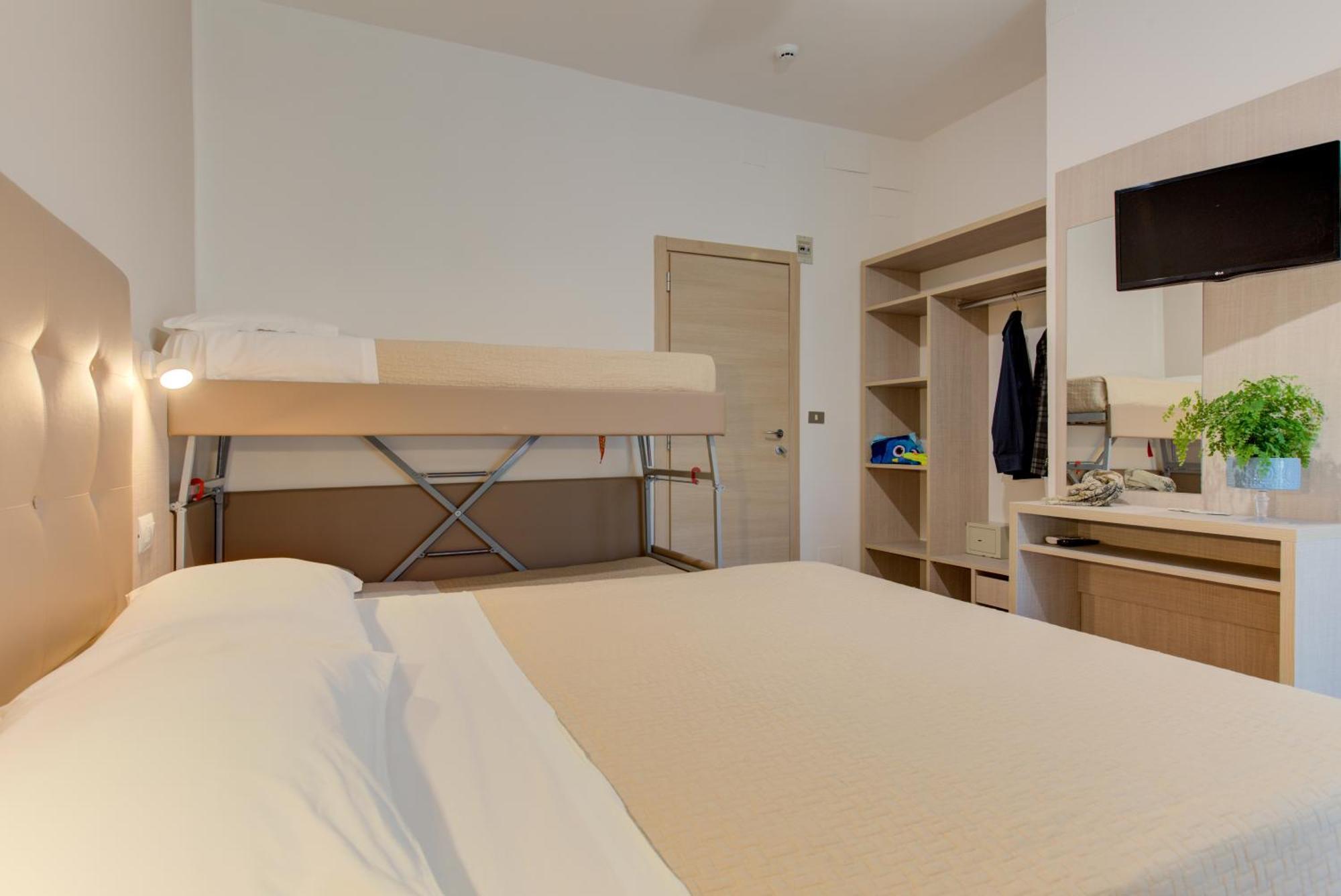 ריצ'יונה Hotel Cimarosa חדר תמונה
